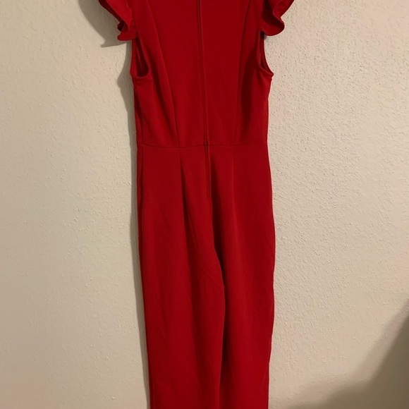 ❤️VALENTINES DAY COLLECTION: Red Ruffled Sleeve Jumpsuit Size 7 - Picture 5 of 9